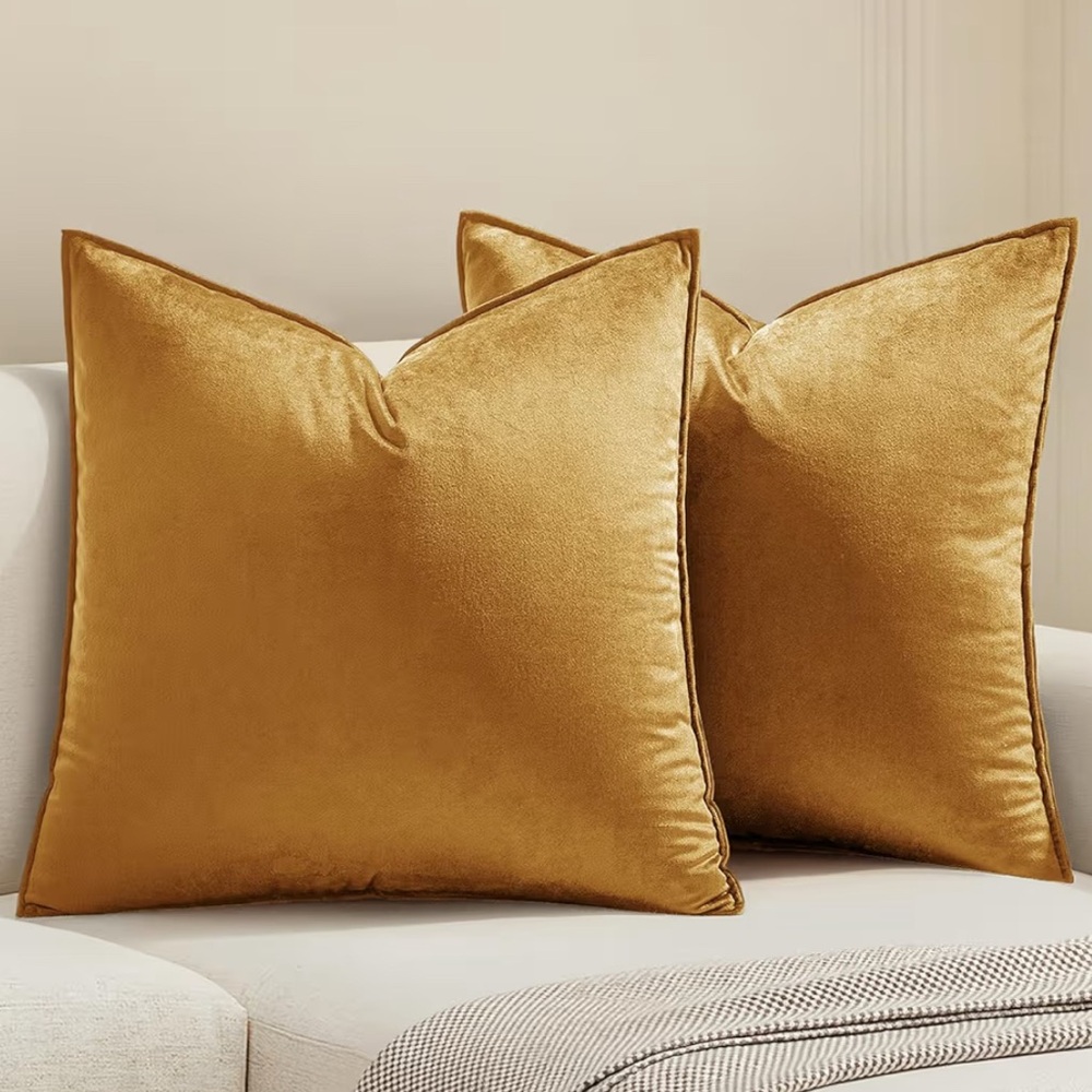 •SOLD• New 2pk (20x20”)Gold Velvet Accent Pillowcases
